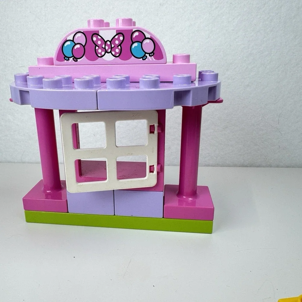 Lego Duplo Disney Junior 10873 Minnie's Birthday Party Complete Minnie Mouse